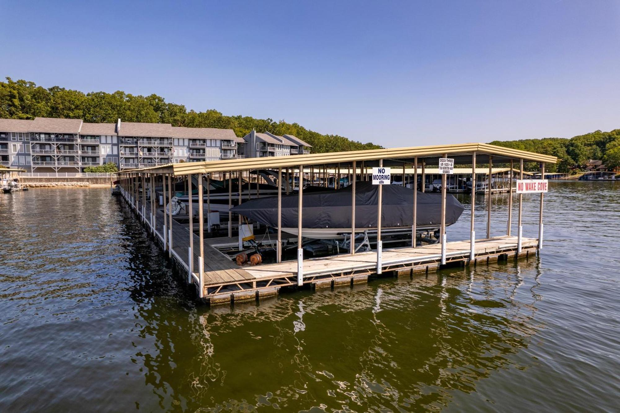 Golden Reef Villa Osage Beach Exterior photo