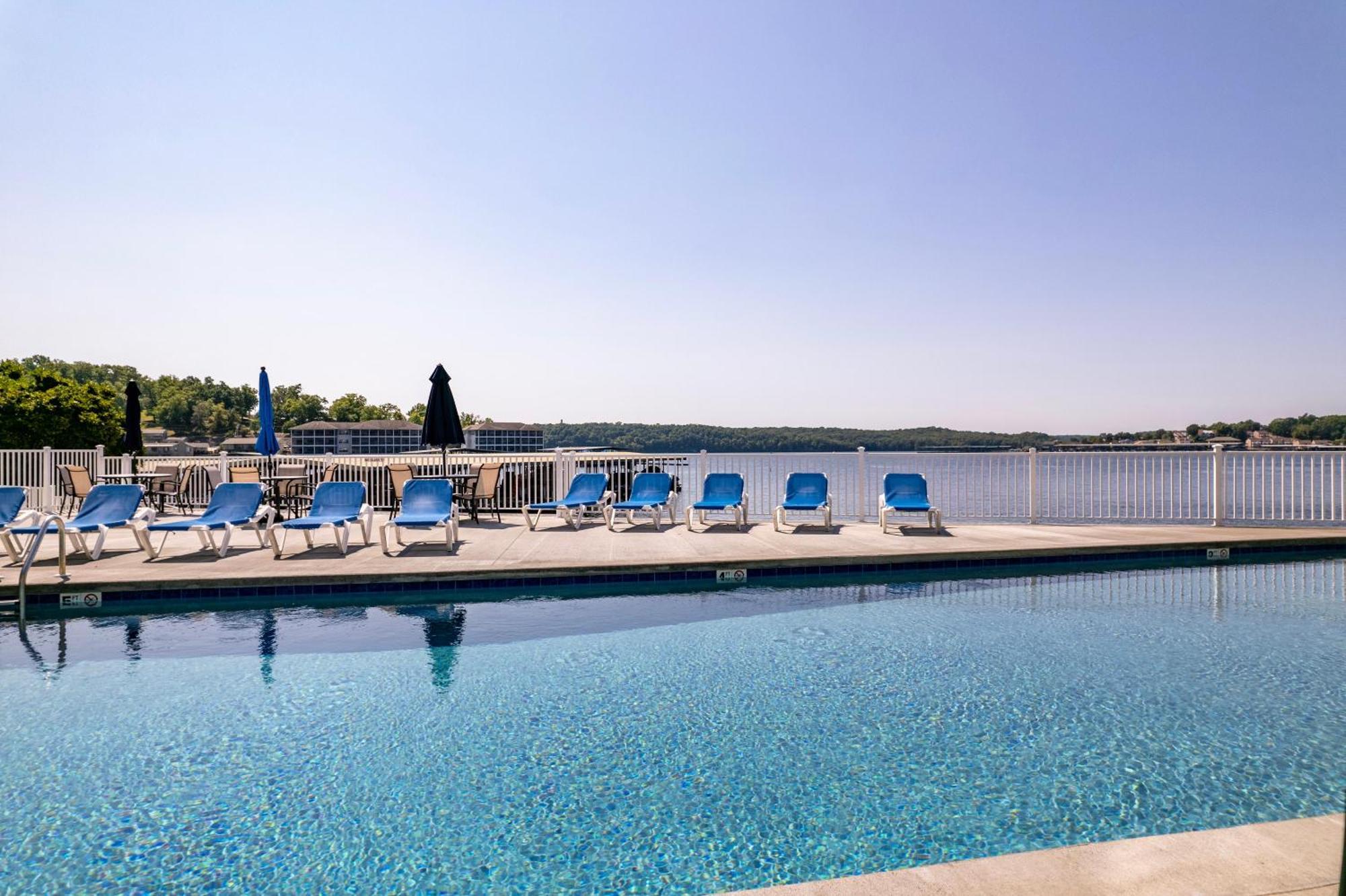 Golden Reef Villa Osage Beach Exterior photo